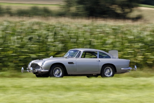Aston Martin DB5 James Bond 007