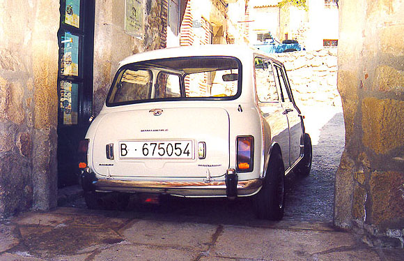coches clásicos populares - El Mini 1275c
