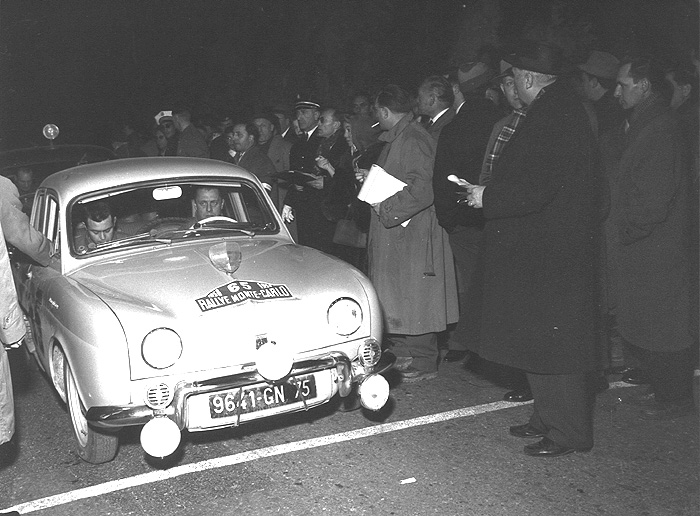Coches Clásicos Populares . Renault Dauphine Rally