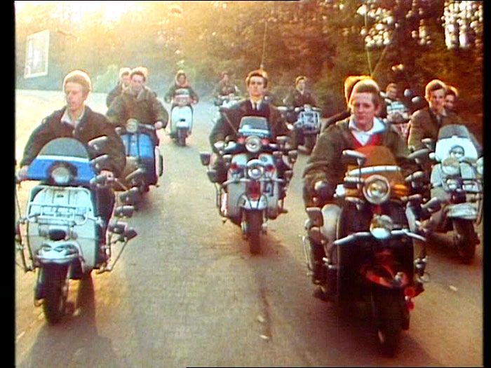 La moto y el cine : lambrettas circulando en grupo QUADROPHENIA (1979)