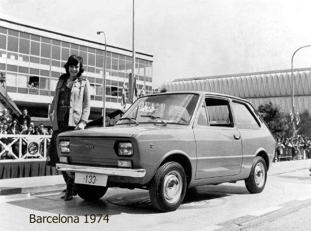 Salón Automóvil Barcelona 1974 Seat 133