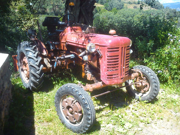 Farmall , los primeros tractores multiusos 1923-1973